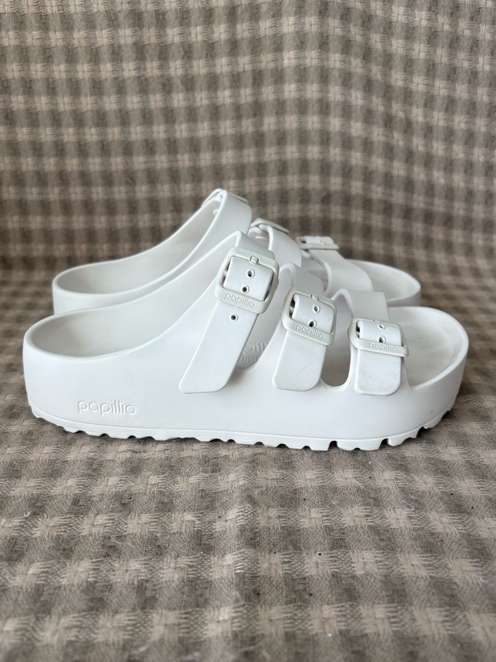PAPILLIO BIRKENSTOCK FLORIDA PLATFORM ESSENTIALS EVA EGGSHELL SANDALS WOMENS 6